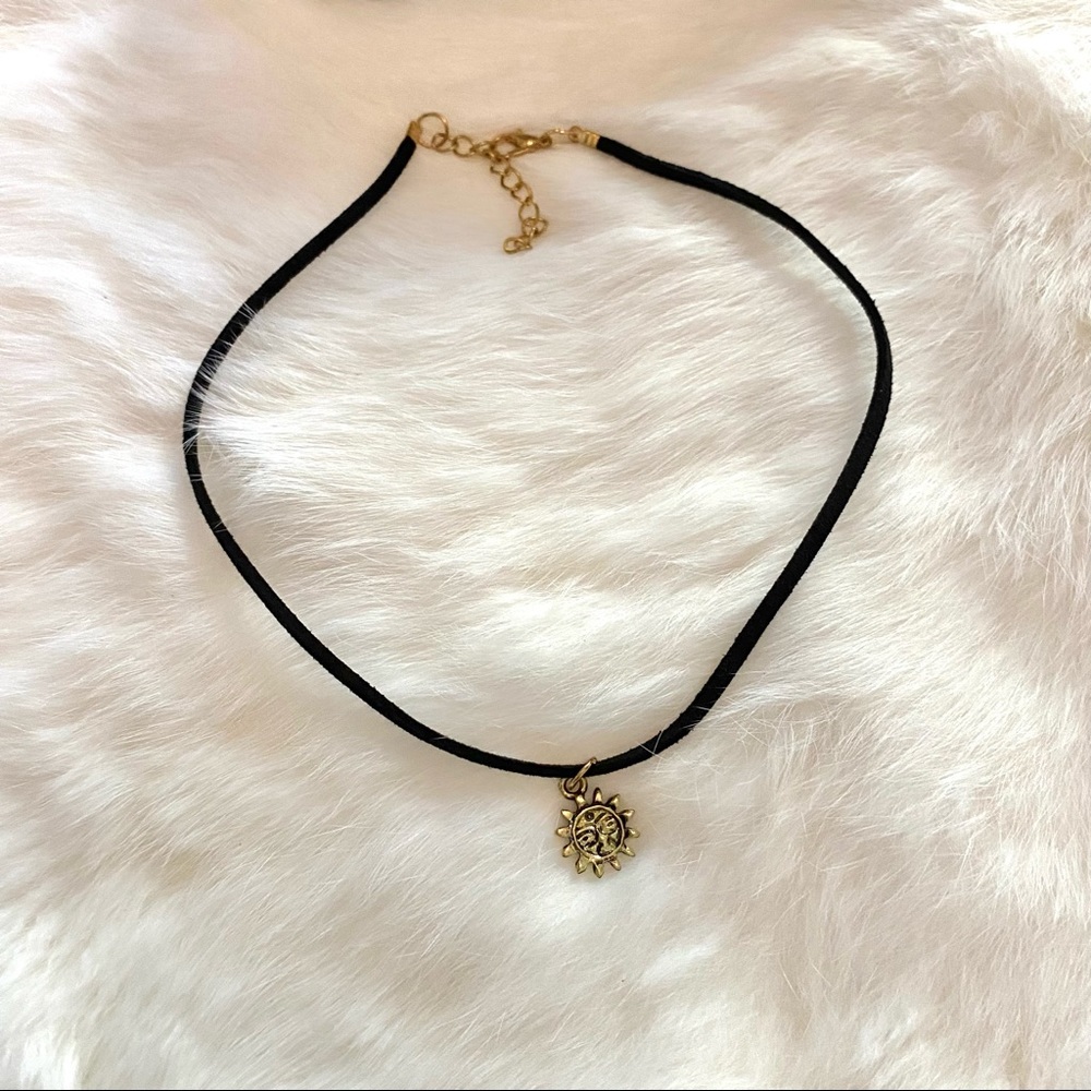 NWOT Black Necklace With Sun Face Pendent - Picture 3 of 3